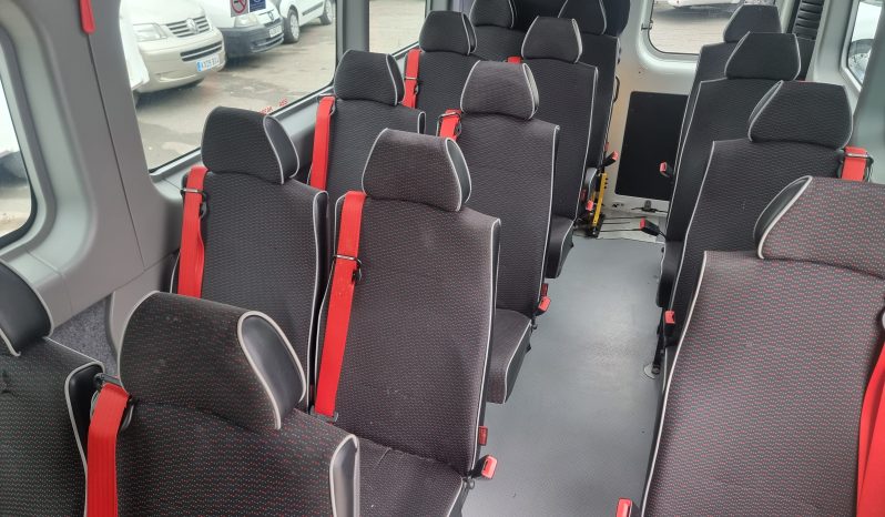 
								Peugeot Boxer Minibus 2.0 BlueHDi 440 L4 H2 Euro 6 5dr full									
