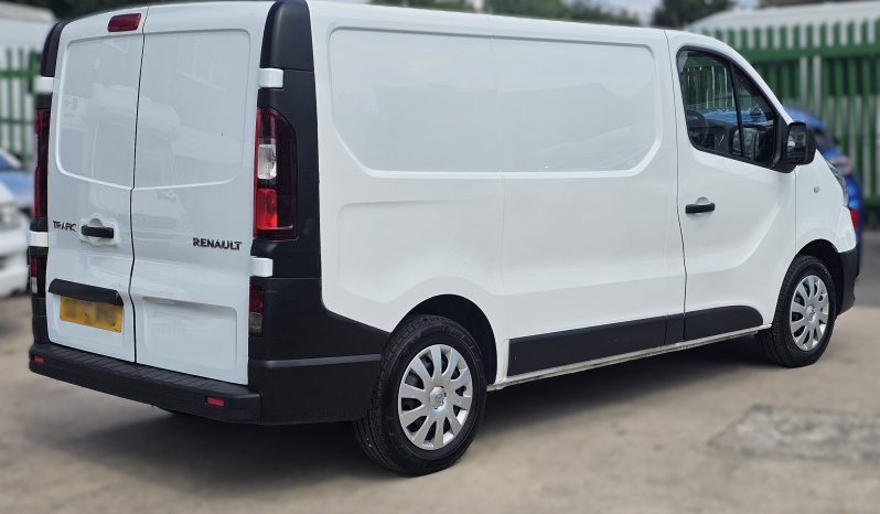 
								Renault Trafic 2.0 dCi ENERGY 28 Business SWB Standard Roof Euro 6 (s/s) 5dr full									