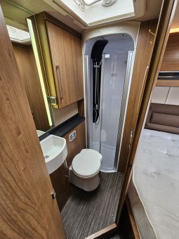 
										Auto-Trail Tracker FB 63 Low Profile 4 Berth Motorhome *Gas Low System* full									