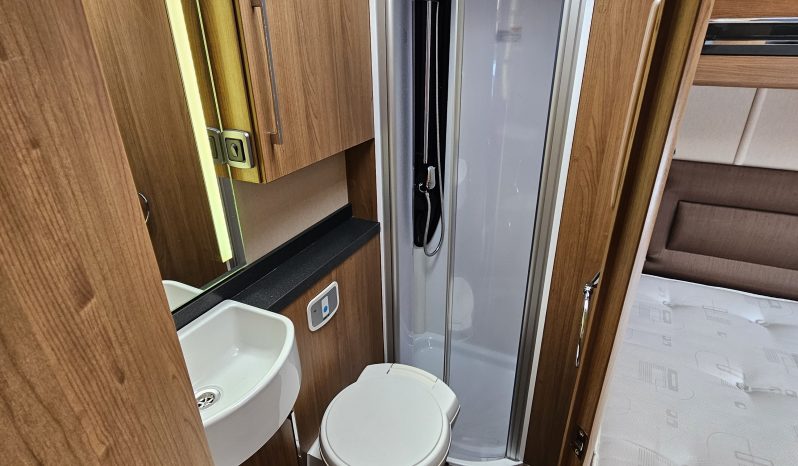 
								Auto-Trail Tracker FB 63 Low Profile 4 Berth Motorhome *Gas Low System* full									