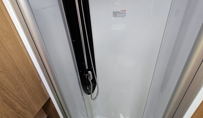 
								Auto-Trail Tracker FB 63 Low Profile 4 Berth Motorhome *Gas Low System* full									