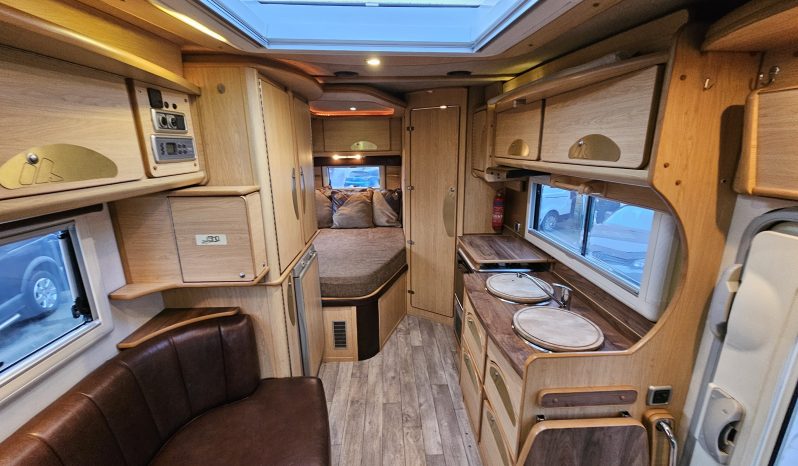 
								IH Motorhomes J500 Luxury 2 Berth AUTOMATIC Low Profile Coachbuilt Motorhome full									