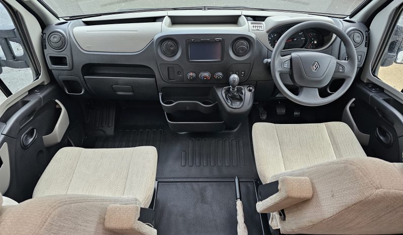 
								2019 RENAULT MASTER LL35 DCI Lunar Cassini EB 19 4 Berth Low Profile Coach Built Motorhome *FIXED BEDS* full									