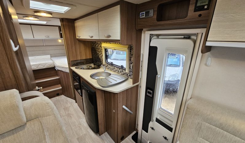
								2019 RENAULT MASTER LL35 DCI Lunar Cassini EB 19 4 Berth Low Profile Coach Built Motorhome *FIXED BEDS* full									