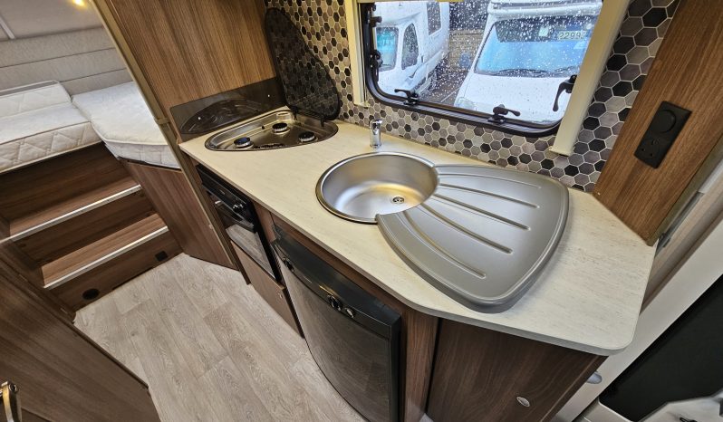 
								2019 RENAULT MASTER LL35 DCI Lunar Cassini EB 19 4 Berth Low Profile Coach Built Motorhome *FIXED BEDS* full									