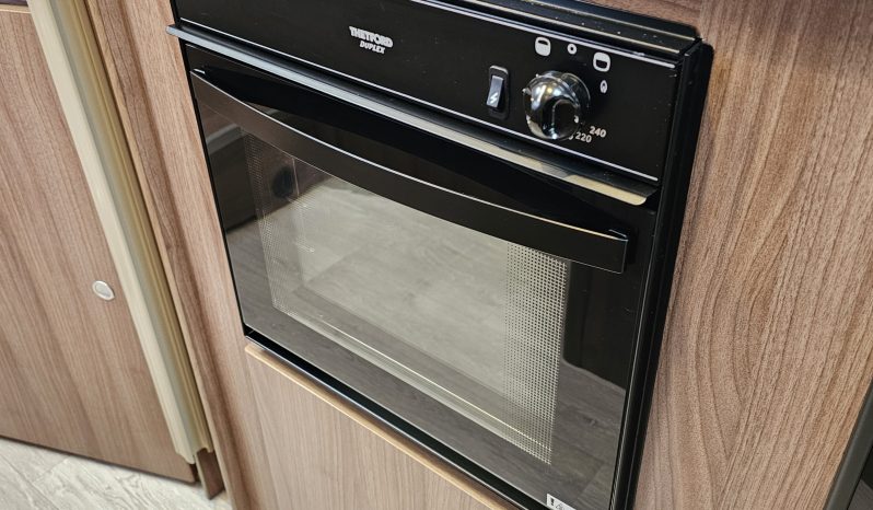 
								2019 RENAULT MASTER LL35 DCI Lunar Cassini EB 19 4 Berth Low Profile Coach Built Motorhome *FIXED BEDS* full									