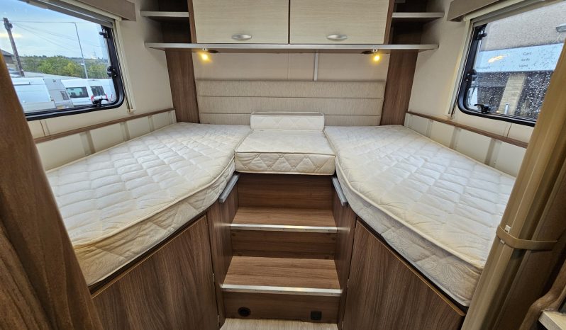 
								2019 RENAULT MASTER LL35 DCI Lunar Cassini EB 19 4 Berth Low Profile Coach Built Motorhome *FIXED BEDS* full									