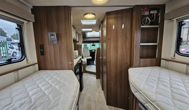 
								2019 RENAULT MASTER LL35 DCI Lunar Cassini EB 19 4 Berth Low Profile Coach Built Motorhome *FIXED BEDS* full									