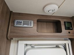 
										2019 RENAULT MASTER LL35 DCI Lunar Cassini EB 19 4 Berth Low Profile Coach Built Motorhome *FIXED BEDS* full									