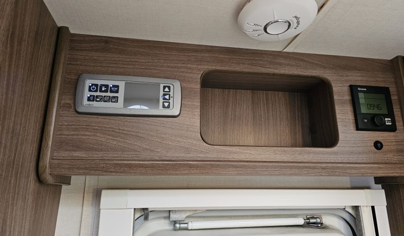 
								2019 RENAULT MASTER LL35 DCI Lunar Cassini EB 19 4 Berth Low Profile Coach Built Motorhome *FIXED BEDS* full									