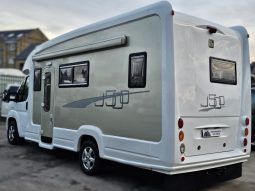 
										IH Motorhomes J500 Luxury 2 Berth AUTOMATIC Low Profile Coachbuilt Motorhome full									