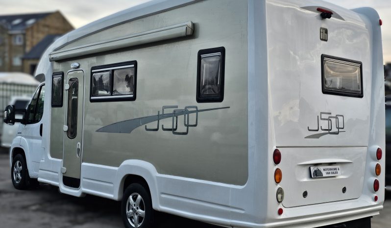 
								IH Motorhomes J500 Luxury 2 Berth AUTOMATIC Low Profile Coachbuilt Motorhome full									