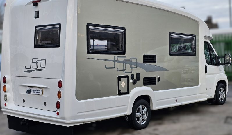 
								IH Motorhomes J500 Luxury 2 Berth AUTOMATIC Low Profile Coachbuilt Motorhome full									