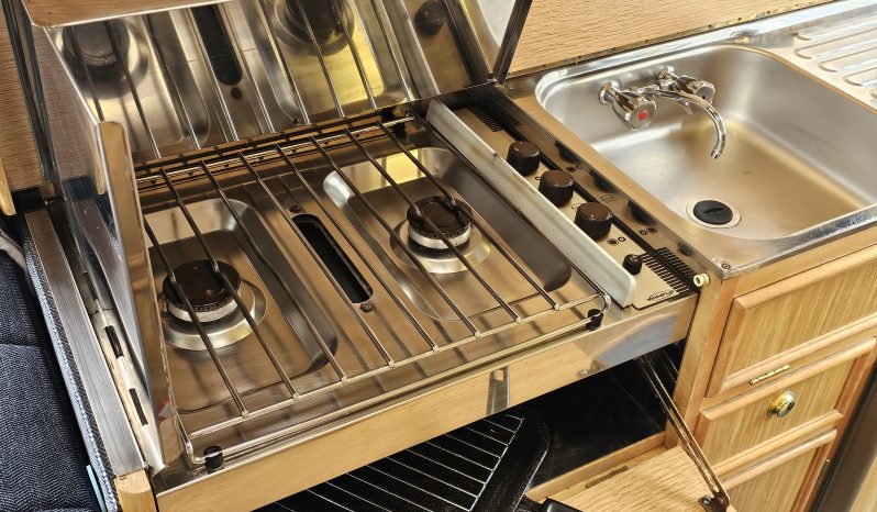 
								Autosleeper Harmony 4 Berth Hightop Camper Van Peugeot Boxer – Low Miles full									