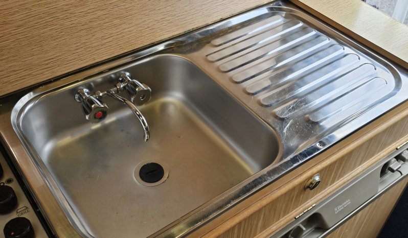 
								Autosleeper Harmony 4 Berth Hightop Camper Van Peugeot Boxer – Low Miles full									