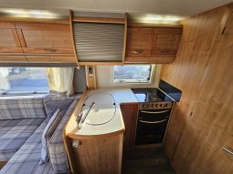
										Autotrail Cheyenne 840 SE Tag Axel 4 Berth Coachbuilt Motorhome full									