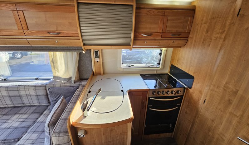 
								Autotrail Cheyenne 840 SE Tag Axel 4 Berth Coachbuilt Motorhome full									