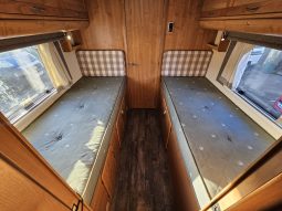 
										Autotrail Cheyenne 840 SE Tag Axel 4 Berth Coachbuilt Motorhome full									