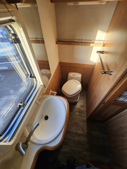 
										Autotrail Cheyenne 840 SE Tag Axel 4 Berth Coachbuilt Motorhome full									