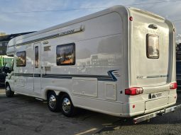 
										Autotrail Cheyenne 840 SE Tag Axel 4 Berth Coachbuilt Motorhome full									