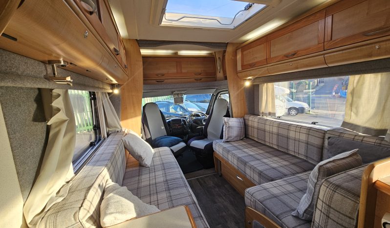 
								Autotrail Cheyenne 840 SE Tag Axel 4 Berth Coachbuilt Motorhome full									