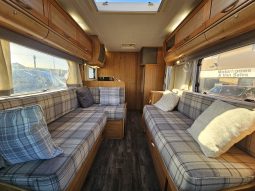 
										Autotrail Cheyenne 840 SE Tag Axel 4 Berth Coachbuilt Motorhome full									