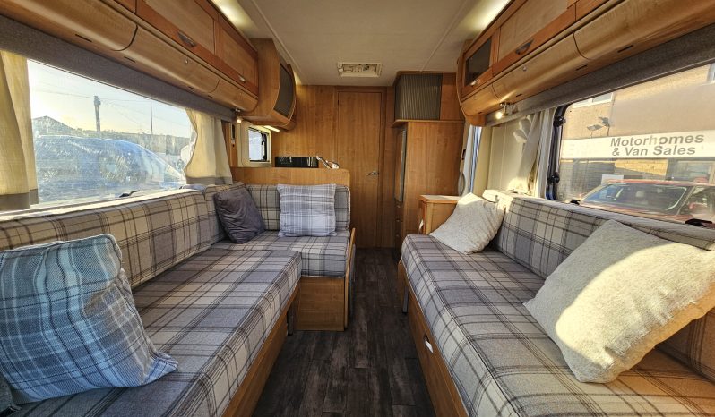 
								Autotrail Cheyenne 840 SE Tag Axel 4 Berth Coachbuilt Motorhome full									