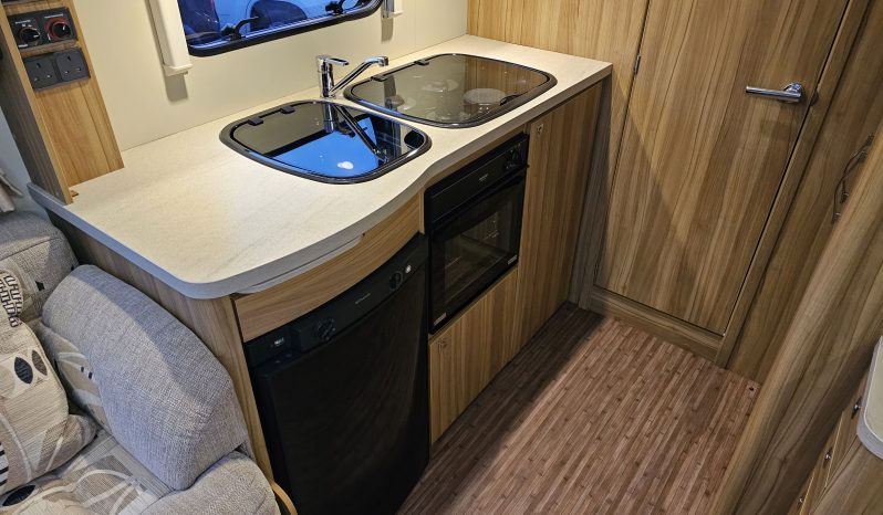 
								Elddis Majestic 105 Low Profile 2 Berth Coachbuilt Motorhome full									