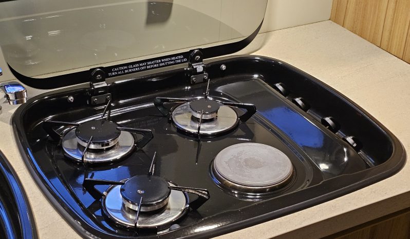 
								Elddis Majestic 105 Low Profile 2 Berth Coachbuilt Motorhome full									