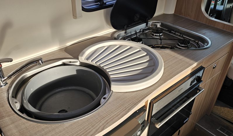 
								Bailey Approach Advance 665 6 Berth Low Profile Motorhome *U LOUNGE* full									