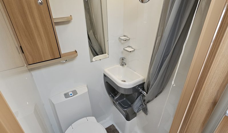 
								Bailey Approach Advance 665 6 Berth Low Profile Motorhome *U LOUNGE* full									