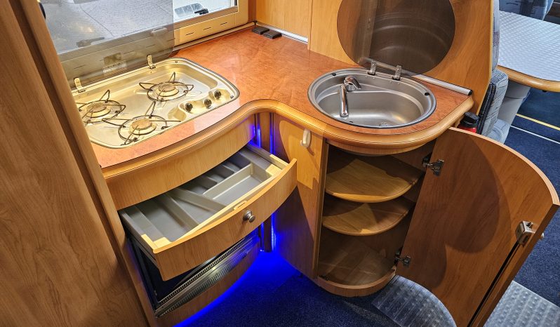 
								Hobby 700 Luxury Low Profile Coachbuilt Tag Axel Motorhome – Fiat Ducato full									