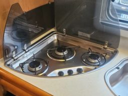 
										LE RANDONNEUR 9096DF 4 Berth Luxury A-Class Motorhome – Fixed Bed full									