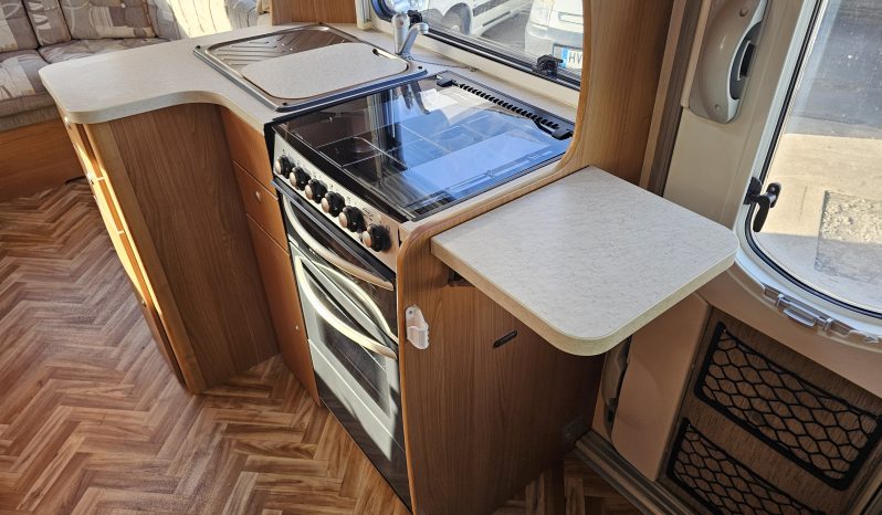 
								Autocruise Stardream Luxury Low Profile 2 Berth Coachbuilt Motorhome Semi-Auto full									