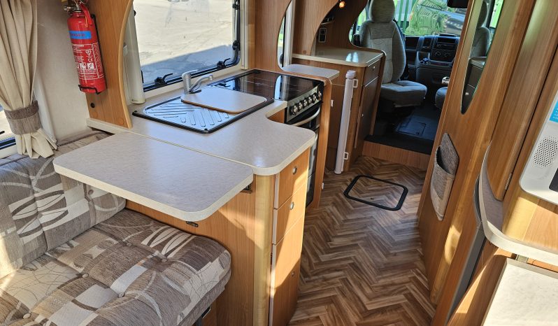 
								Autocruise Stardream Luxury Low Profile 2 Berth Coachbuilt Motorhome Semi-Auto full									