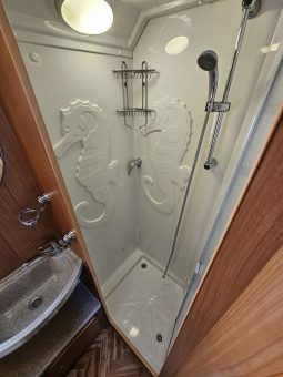 
										Autocruise Stardream Luxury Low Profile 2 Berth Coachbuilt Motorhome Semi-Auto full									