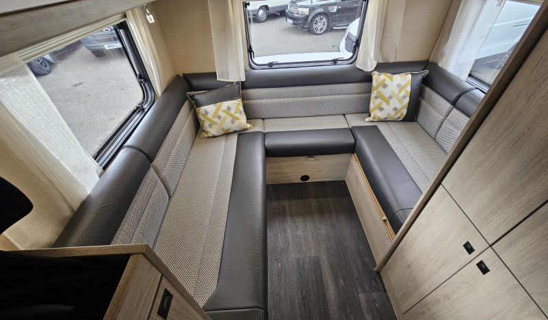 
								2020 Auto-Trail F-Line F72 AUTOMATIC Coachbuilt 6 Berth Motorhome – Low Mileage full									