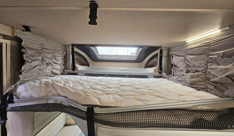 
								2020 Auto-Trail F-Line F72 AUTOMATIC Coachbuilt 6 Berth Motorhome – Low Mileage full									