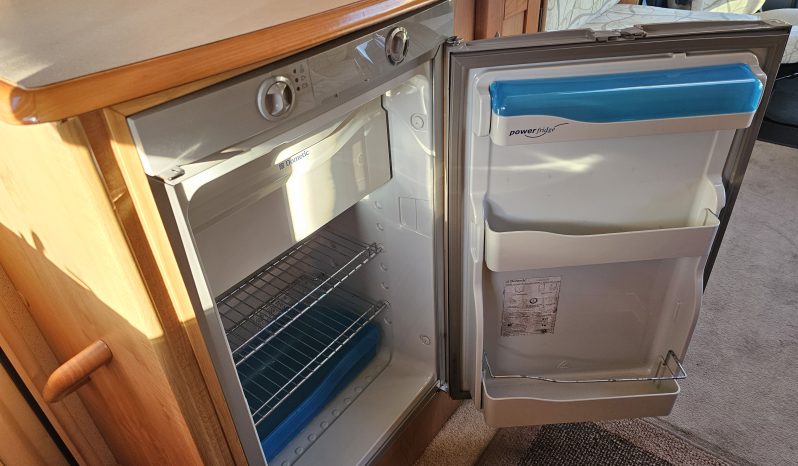 
								Autotrail Tracker EKS 2 Berth Coachbuilt Motorhome – Fiat Ducato – LOW MILES full									