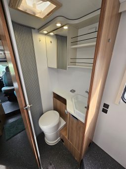 
										Adria Sunliving S70SC AUTOMATIC 5 Berth Low Profile Coachbuilt Motorhome ISLAND BED – Wi-Fi full									