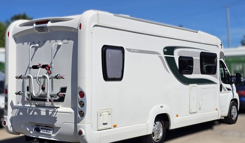 
								Bessacarr E584 Low Profile Coachbuilt 4 Berth Luxury Motorhome – Huge Bathroom full									