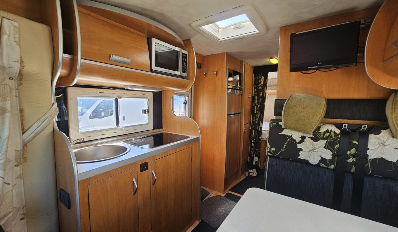 
								Joint New Life SPL 158 Low Profile Coachbuilt 4 Berth Motorhome – Twin Fixed Beds – Solar System full									