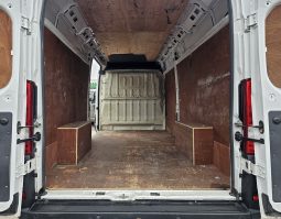 
										Peugeot Boxer 2.2 BlueHDi 435 Professional L4 H2 Euro 6 XLWB Van full									