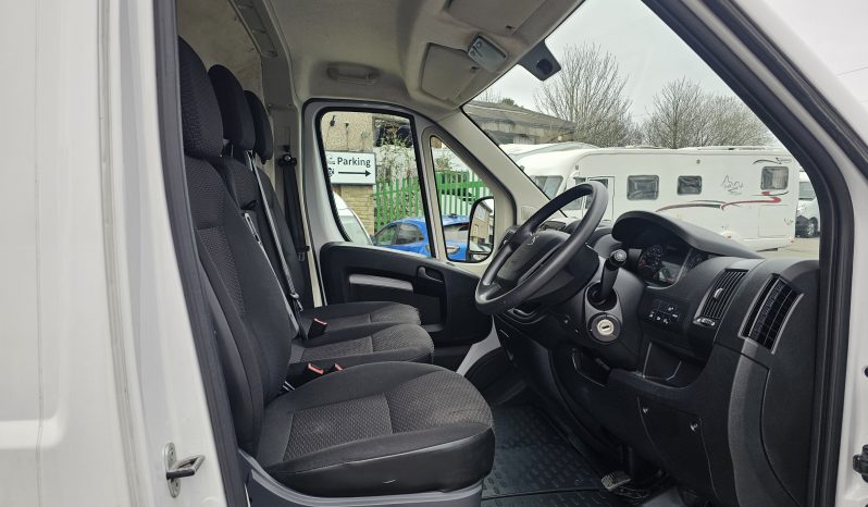 
								Peugeot Boxer 2.2 BlueHDi 435 Professional L4 H2 Euro 6 XLWB Van full									