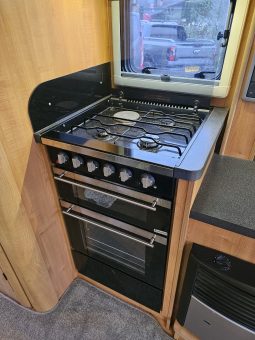 
										Auto-Trail Apache 634 AUTOMATIC 4 Berth Coachbuilt Motorhome full									