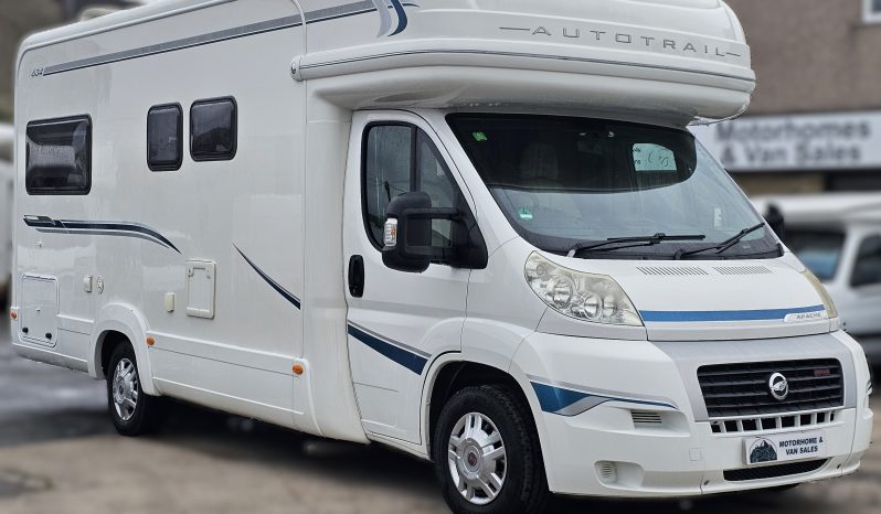 
								Auto-Trail Apache 634 AUTOMATIC 4 Berth Coachbuilt Motorhome full									