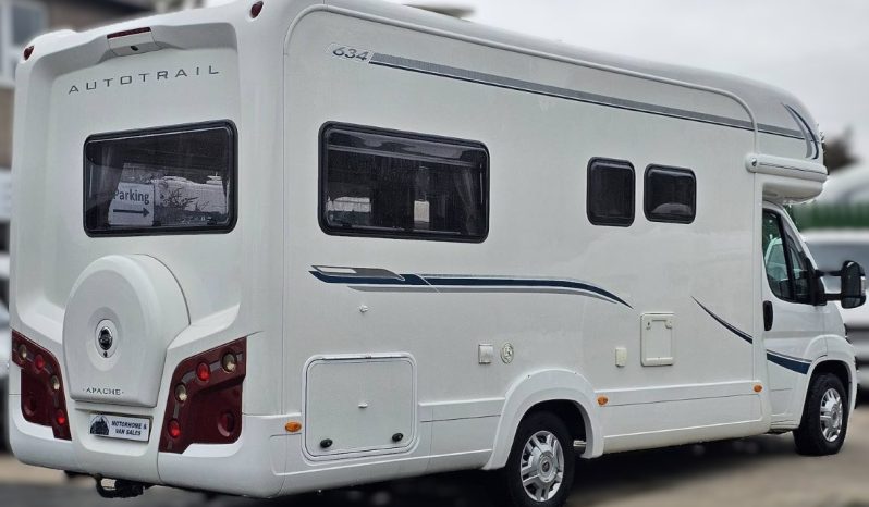 
								Auto-Trail Apache 634 AUTOMATIC 4 Berth Coachbuilt Motorhome full									