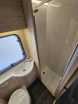 
										Auto-Trail Expedition C71 6 Berth Coachbuilt Motorhome full									