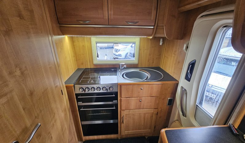 
								Autotrail Tracker SE EKS 2 Berth Coachbuilt Motorhome full									